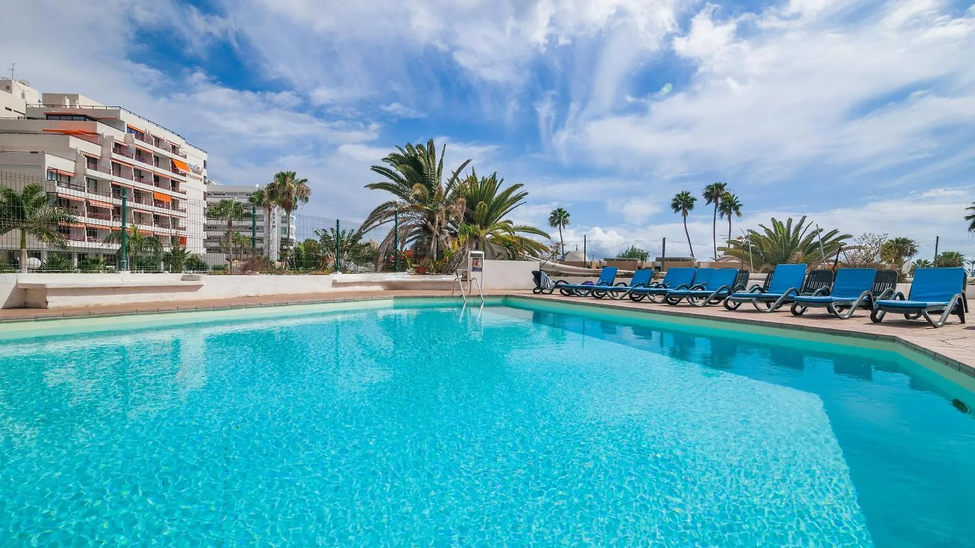 Ponderosa Next To The Pool Apartments With Big Terraces Close To The Beach And Siam Park Playa Fanabe