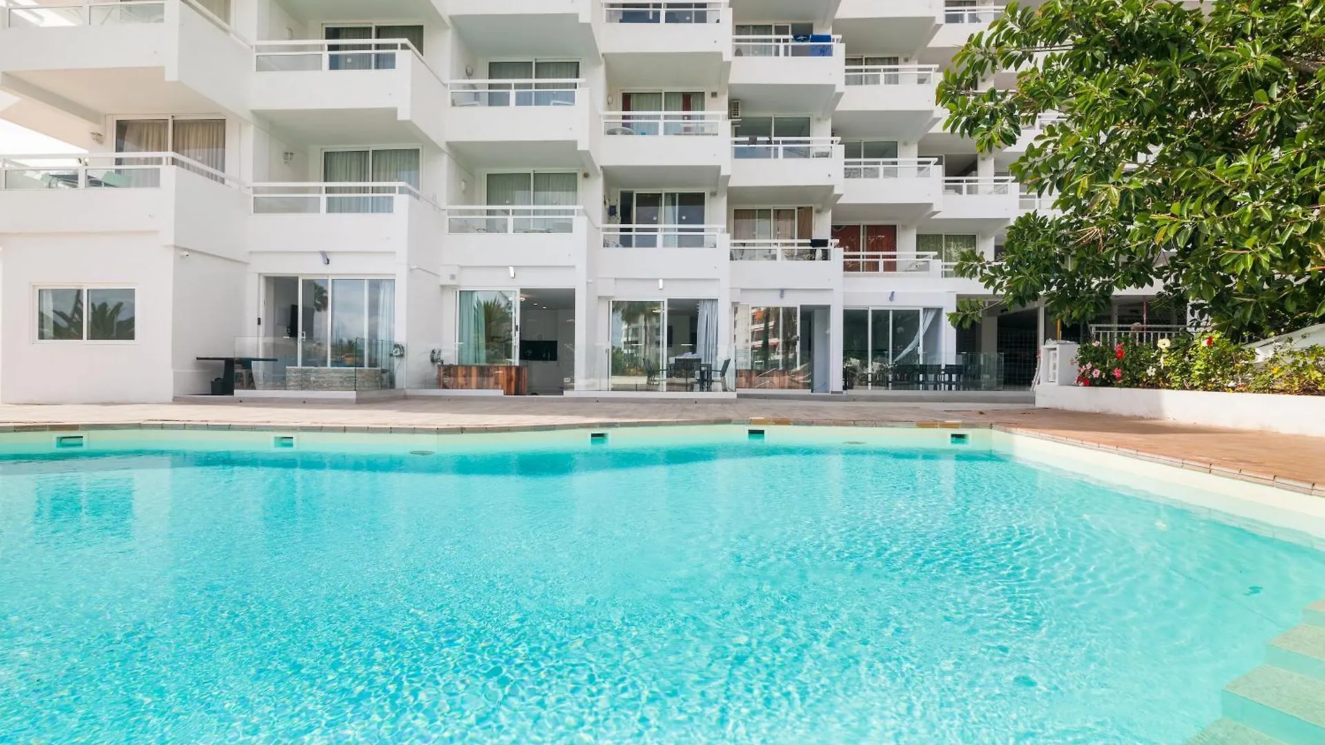 Ponderosa Next To The Pool Apartments With Big Terraces Close To The Beach And Siam Park Playa Fanabe