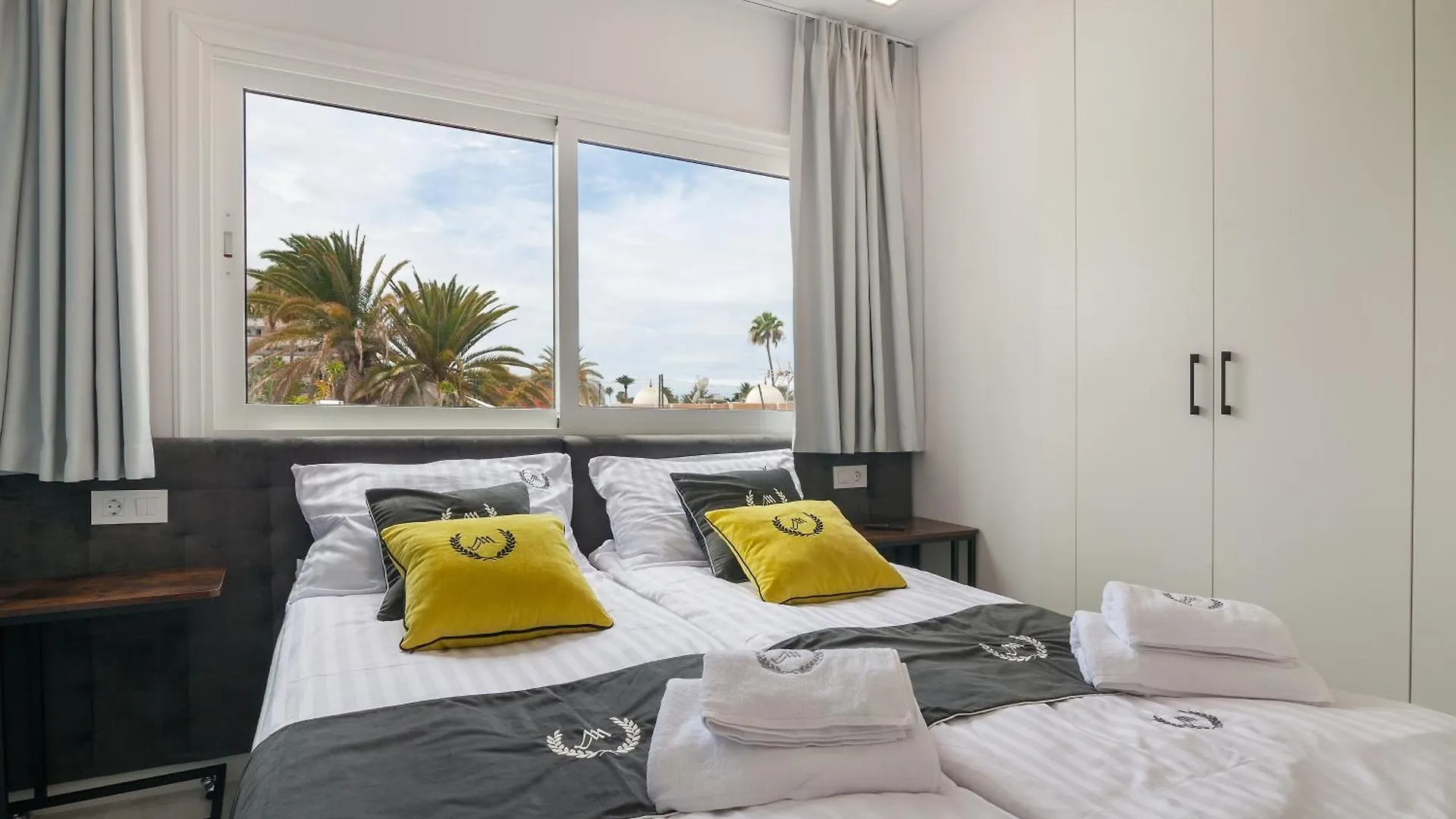 Ponderosa Next To The Pool Apartments With Big Terraces Close To The Beach And Siam Park Playa Fanabe