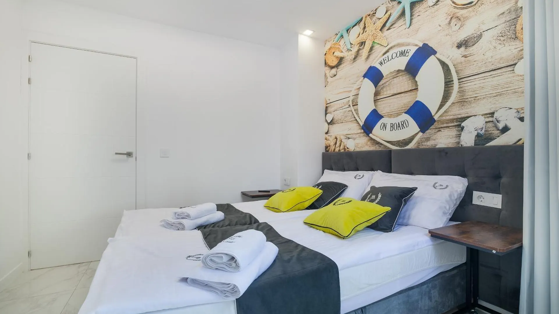 Ponderosa Next To The Pool Apartments With Big Terraces Close To The Beach And Siam Park Playa Fanabe Spain