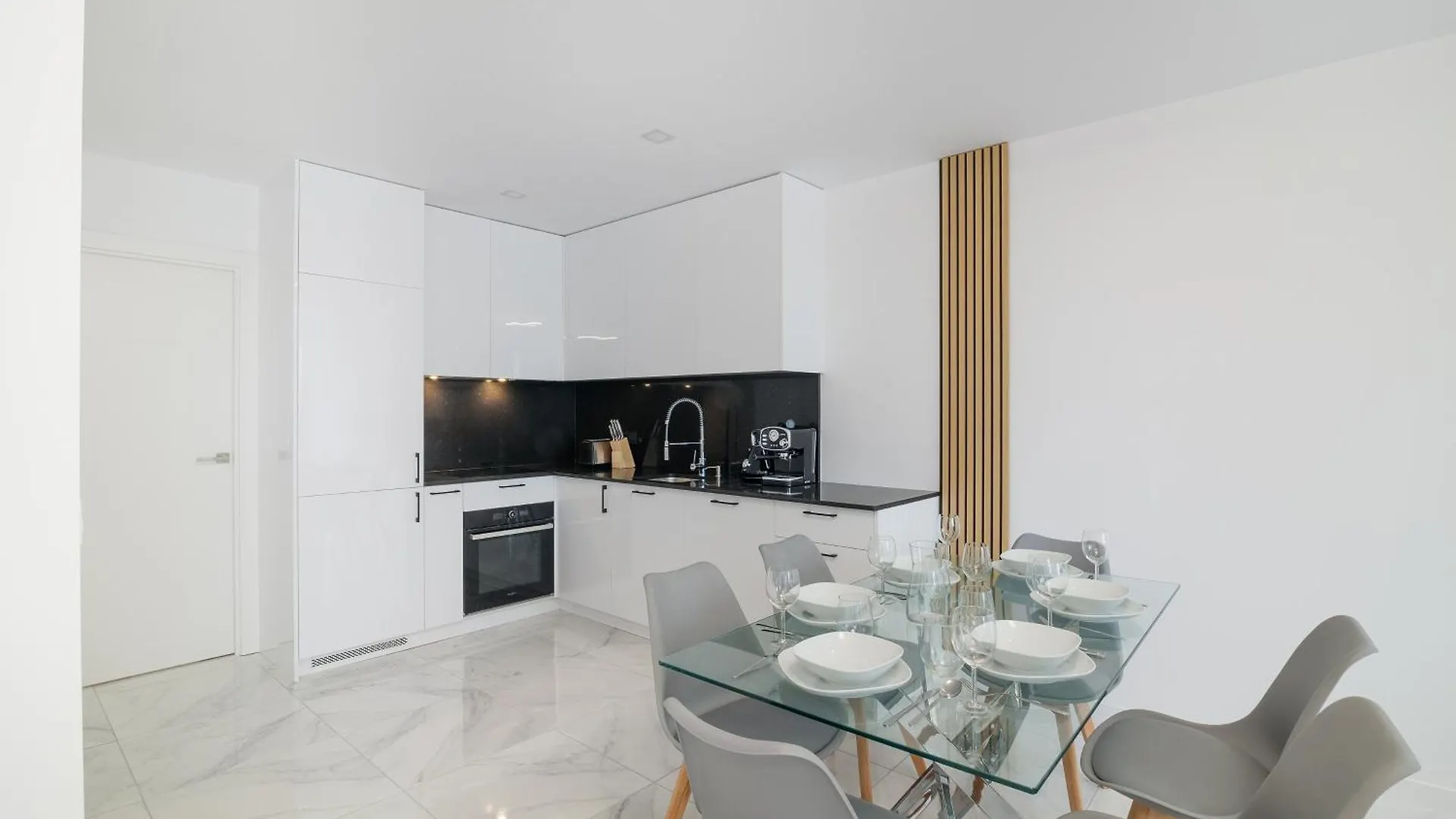 Ponderosa Next To The Pool Apartments With Big Terraces Close To The Beach And Siam Park Playa Fanabe 0*,