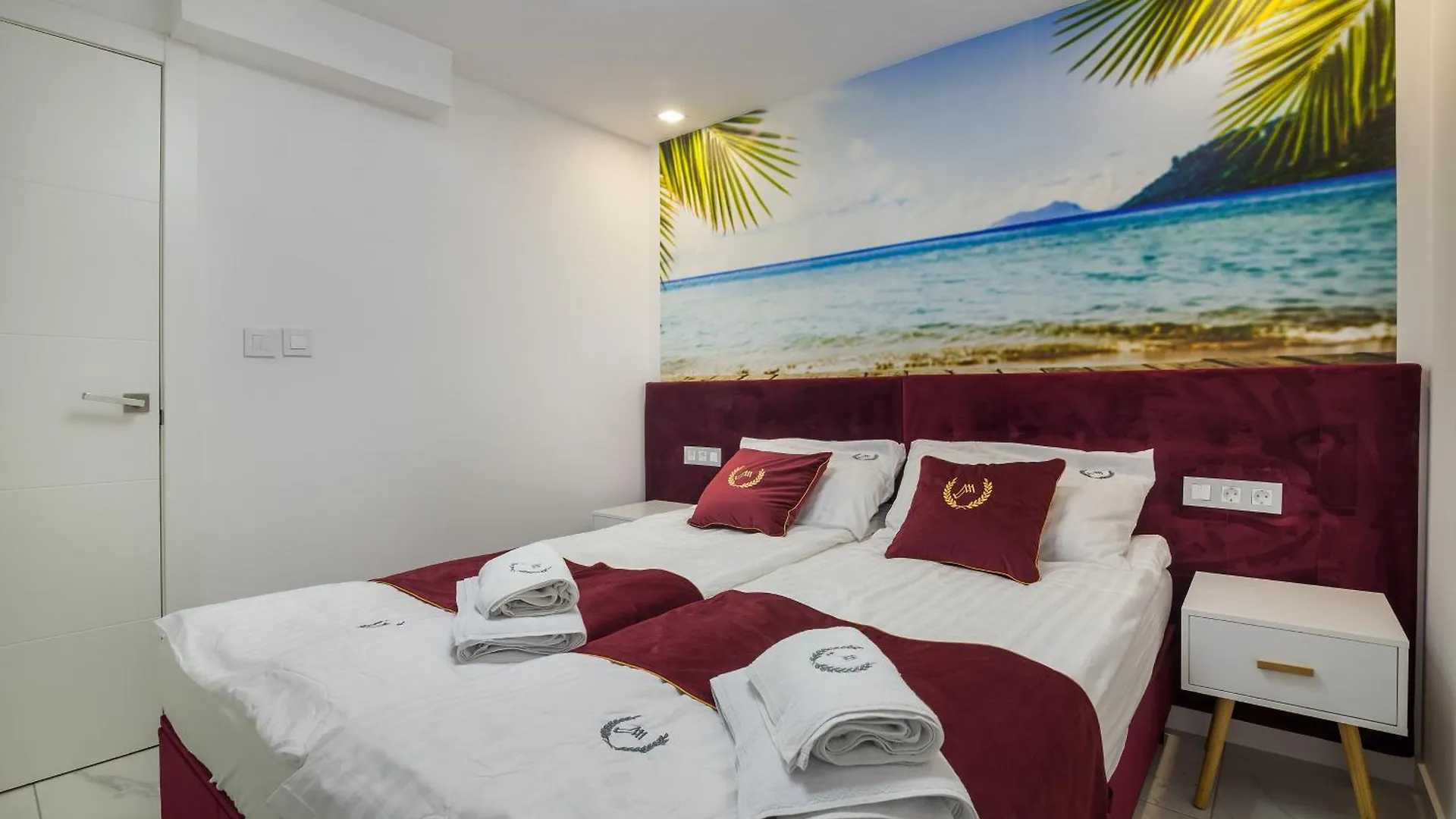Ponderosa Next To The Pool Apartments With Big Terraces Close To The Beach And Siam Park Playa Fanabe